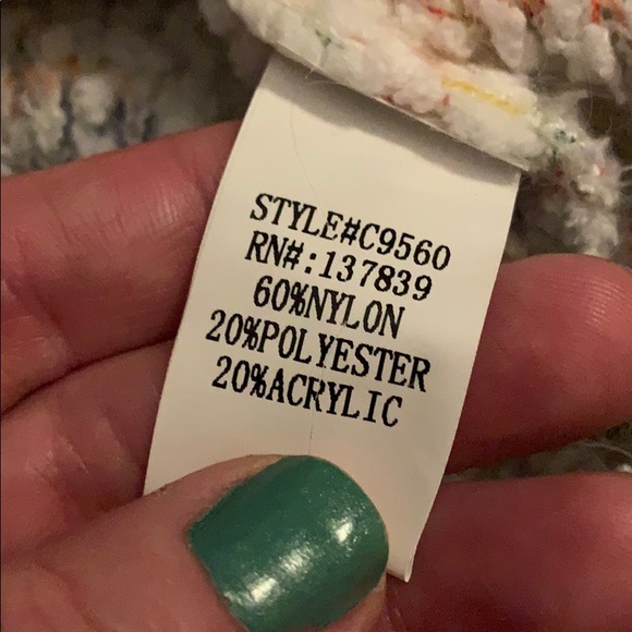 Dreamers fuzzy sweater white pink soft small - Picture 3 of 3